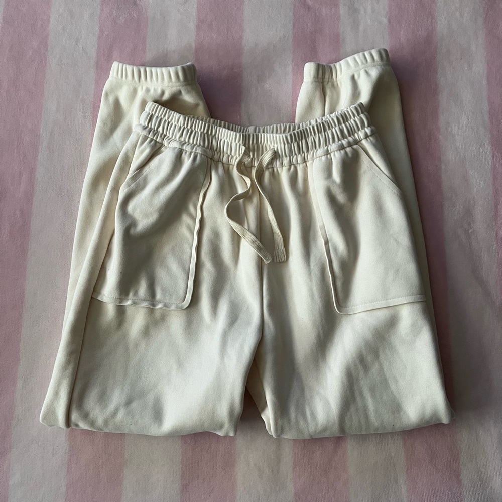 Bloom Seasons cream joggers.